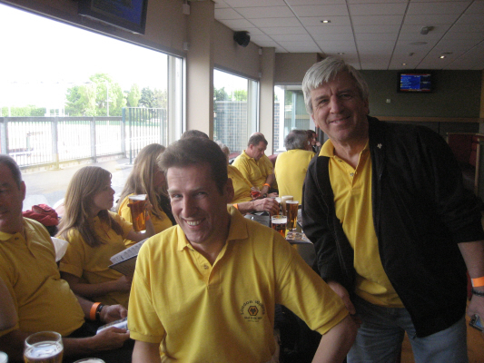 1-london wolves go to the dogs 009