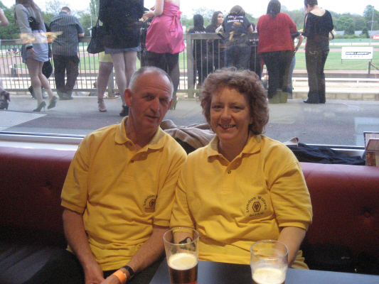 1-london wolves go to the dogs 029