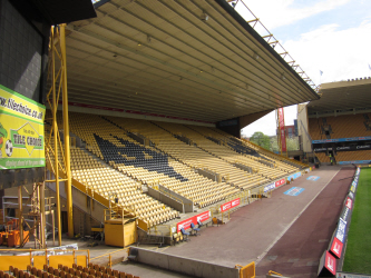 Kit2011_004-North Bank
