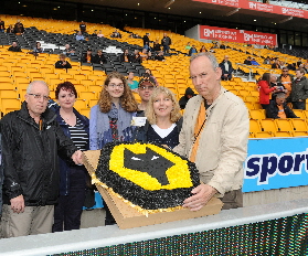 AMA054_WOLVES_DERBY Jims tribute_a