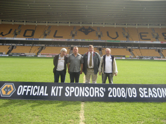london wolves sponsors lunch 003 Peter John Trevor Roy london wolves sponsors lunch 003 Peter John Trevor Roy